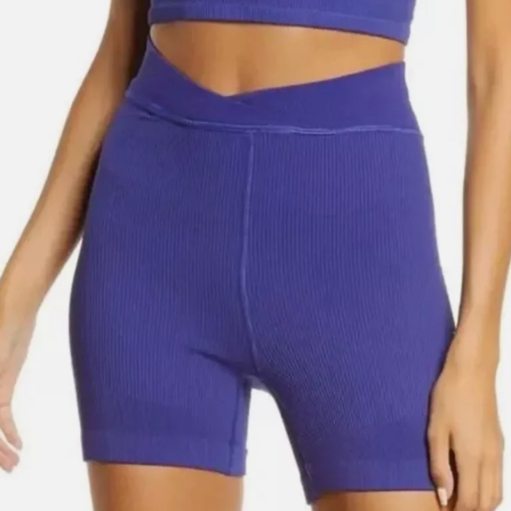 NWT Free People Movement Purple High Waisted Shorts Size L ⭐️